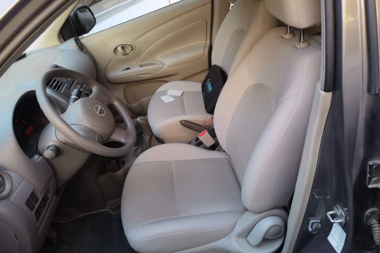 Used Nissan Sunny 2011 1.5XE Manual Comfort Edition Left Front Seat