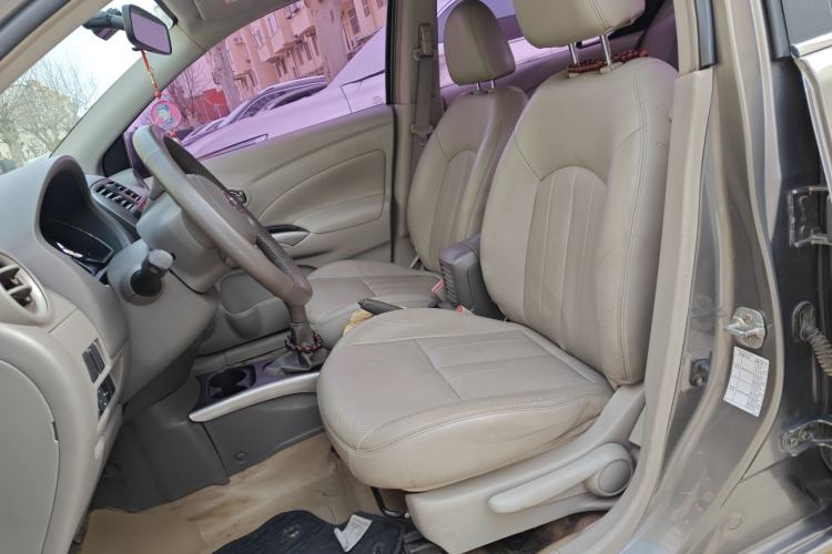 Used Nissan Sunny 2011 1.5XV Manual Luxury Edition Left Front Seat
