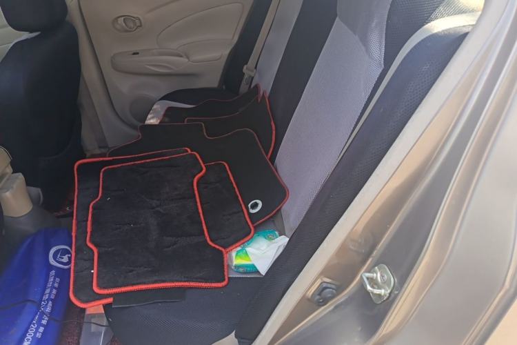 Used Nissan Sunny 2011 1.5XE CVT Comfort Edition Left Rear Seat