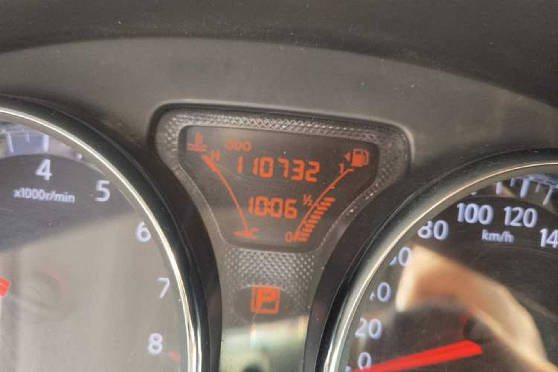 Used Nissan Sunny 2011 1.5XL CVT Luxury Edition Odometer Close Up