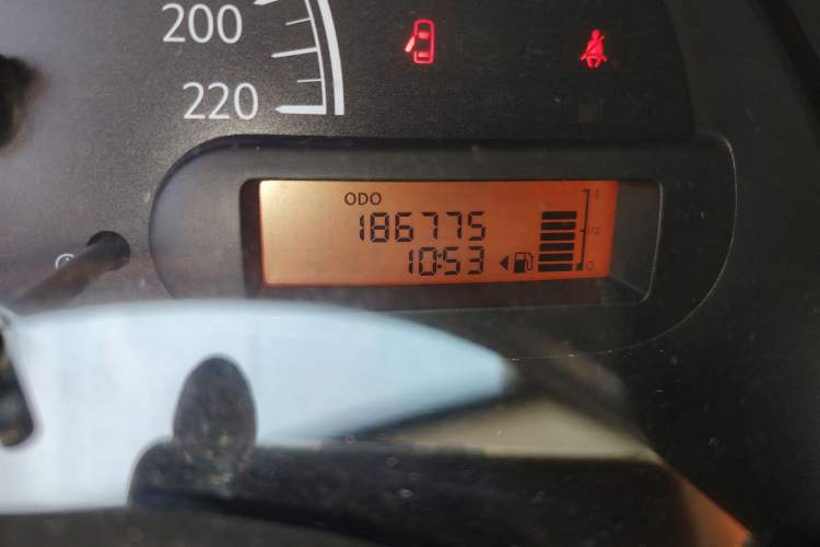 Used Nissan Sunny 2011 1.5XE Manual Comfort Edition Odometer Close Up