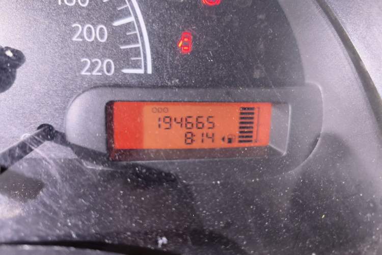 Used Nissan Sunny 2011 1.5XE Manual Comfort Edition Odometer Close Up