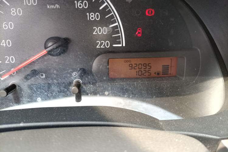 Used Nissan Sunny 2011 1.5XE Manual Comfort Edition Odometer Close Up