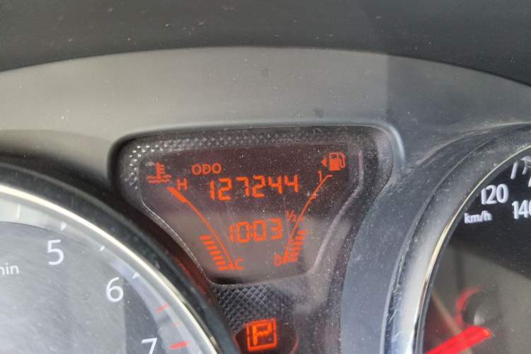 Used Nissan Sunny 2011 1.5XL CVT Luxury Edition Odometer Close Up