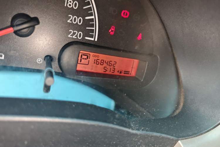 Used Nissan Sunny 2011 1.5XE CVT Comfort Edition Odometer Close Up