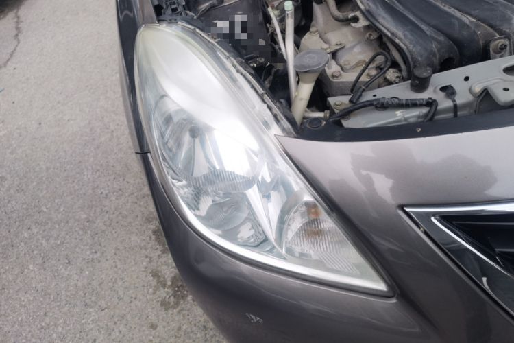 Used Nissan Sunny 2011 1.5XE CVT Comfort Edition Right Front Headlight