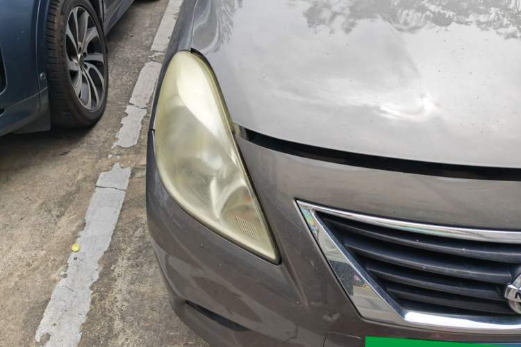 Used Nissan Sunny 2011 1.5XE CVT Comfort Edition Right Front Headlight