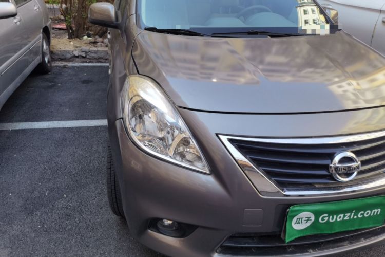 Used Nissan Sunny 2011 1.5XE Manual Comfort Edition Right Front Headlight