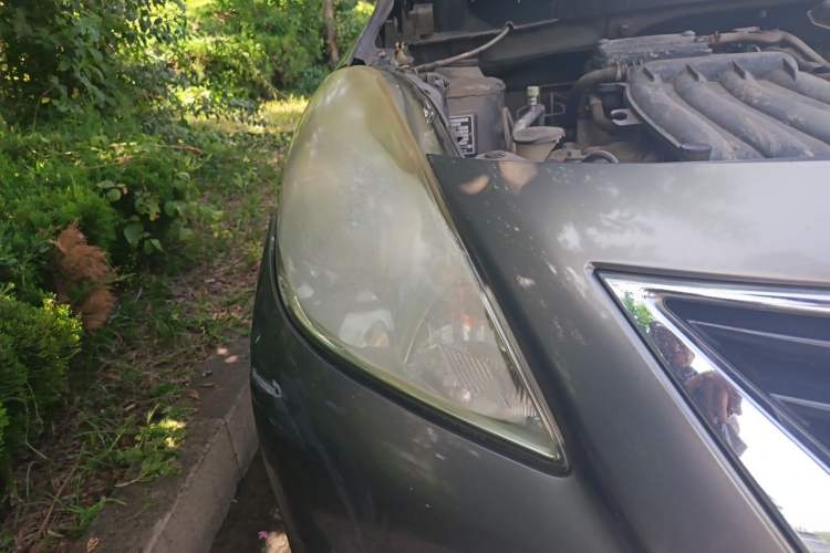 Used Nissan Sunny 2011 1.5XE CVT Comfort Edition Right Front Headlight