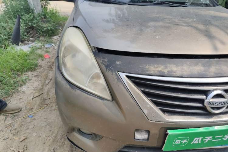 Used Nissan Sunny 2011 1.5XL Manual Deluxe Edition Right Front Headlight