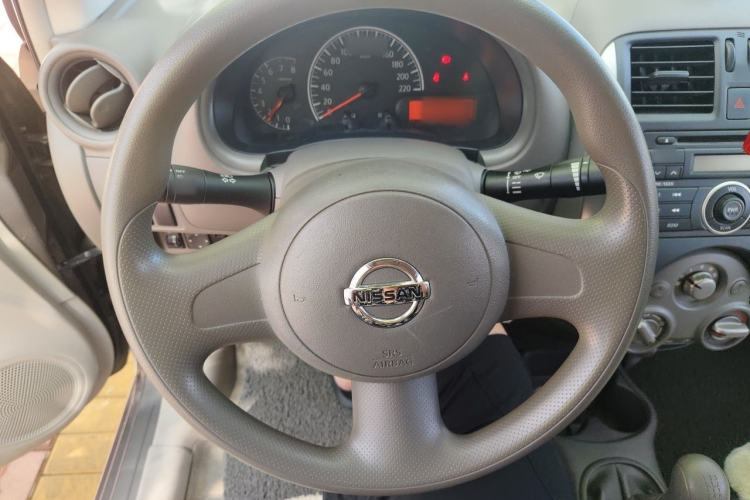 Used Nissan Sunny 2011 1.5XE Manual Comfort Edition Steering Wheel