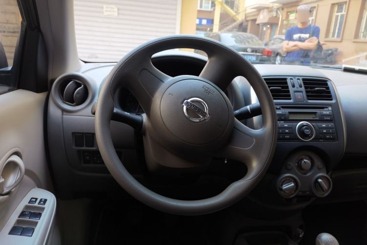 Used Nissan Sunny 2011 1.5XE Manual Comfort Edition Steering Wheel