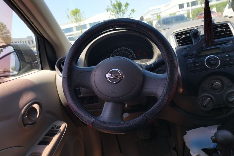 Used Nissan Sunny 2011 1.5XE CVT Comfort Edition Steering Wheel