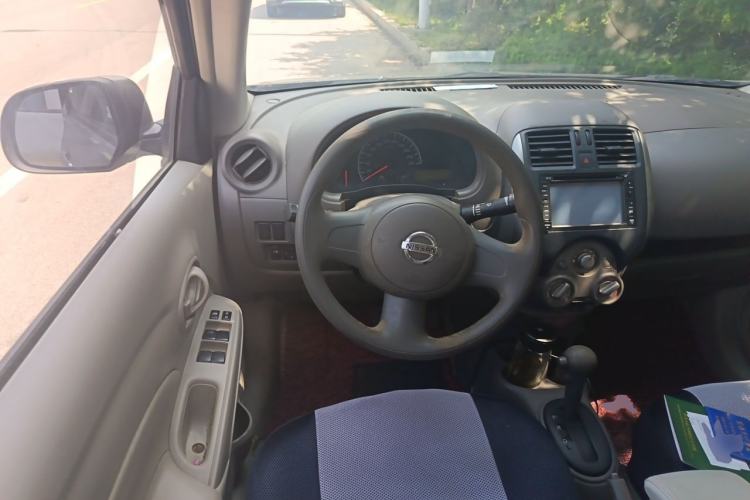 Used Nissan Sunny 2011 1.5XE CVT Comfort Edition Steering Wheel