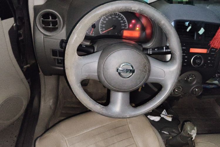 Used Nissan Sunny 2011 1.5XE Manual Comfort Edition Steering Wheel