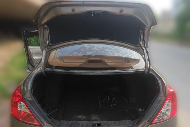 Used Nissan Sunny 2011 1.5XE CVT Comfort Edition Trunk