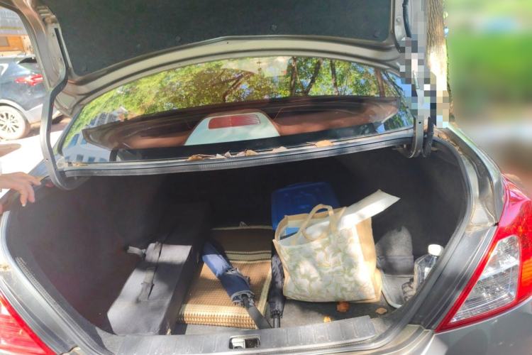Used Nissan Sunny 2011 1.5XE Manual Comfort Edition Trunk
