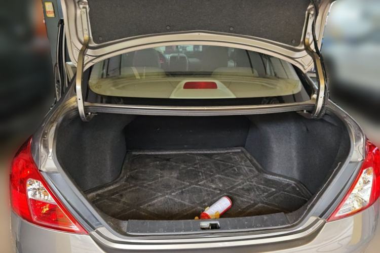 Used Nissan Sunny 2011 1.5XE CVT Comfort Edition Trunk
