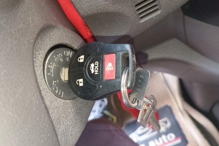 Used Nissan Sunny 2011 1.5XE Manual Comfort Edition Vehicle Key