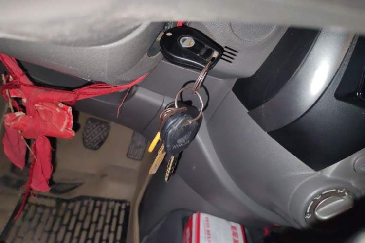 Used Nissan Sunny 2011 1.5XE Manual Comfort Edition Vehicle Key