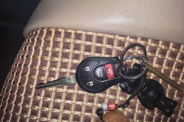 Used Nissan Sunny 2011 1.5XE CVT Comfort Edition Vehicle Key
