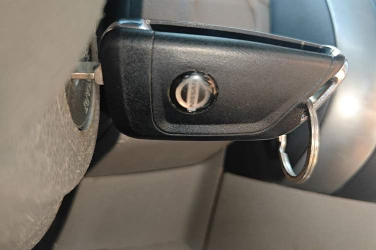 Used Nissan Sunny 2011 1.5XE Manual Comfort Edition Vehicle Key