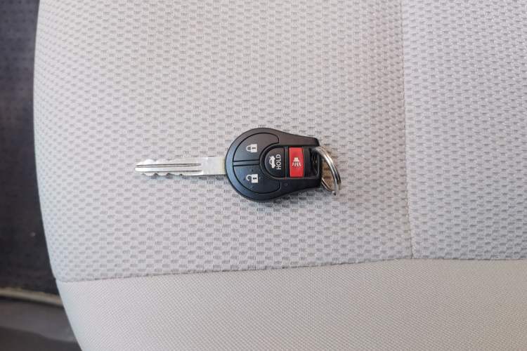 Used Nissan Sunny 2011 1.5XE Manual Comfort Edition Vehicle Key