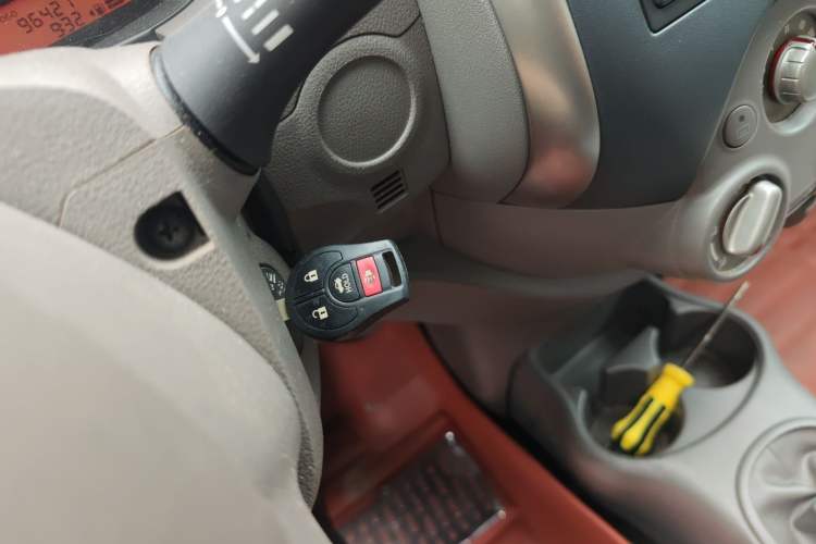 Used Nissan Sunny 2011 1.5XE Manual Comfort Edition Vehicle Key
