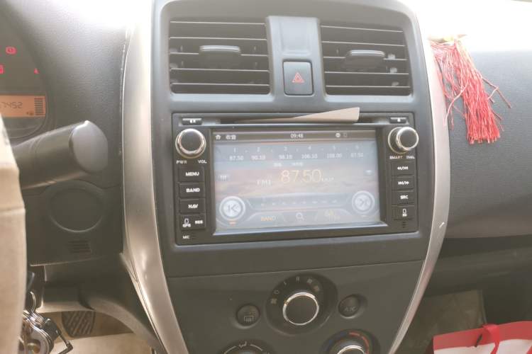 Used Nissan Sunny 2014 1.5XE Manual Elite Edition Audio And AC Panel