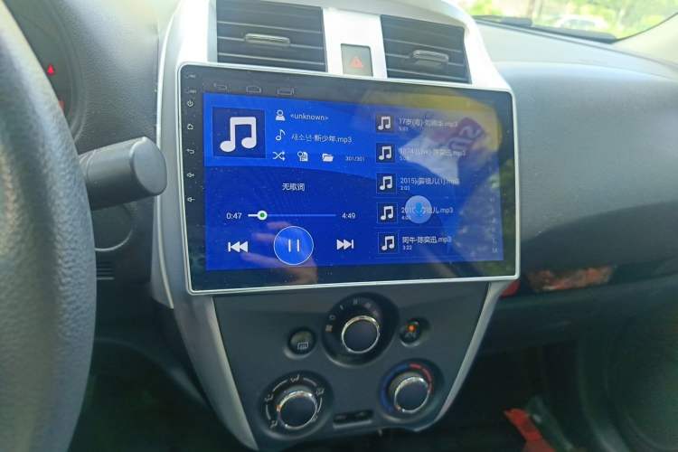 Used Nissan Sunny 2014 1.5XE CVT Elite Edition Audio And AC Panel
