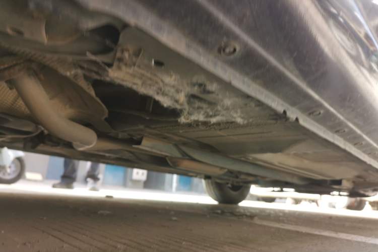 Used Nissan Sunny 2014 1.5XE Manual Elite Edition Chassis Rear Right