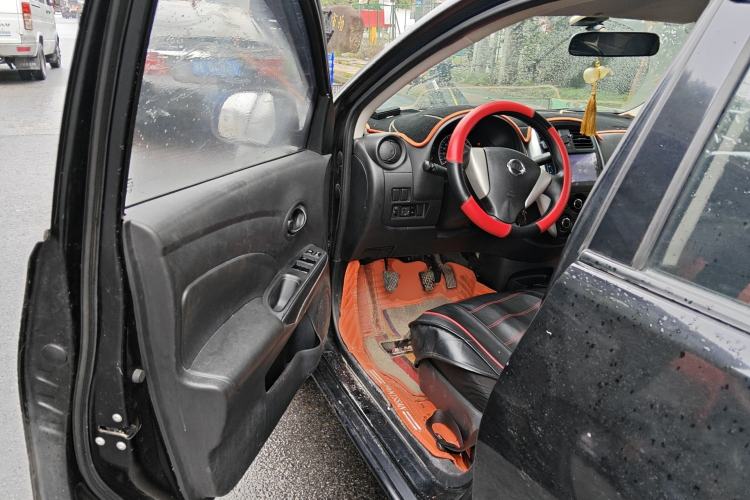 Used Nissan Sunny 2014 1.5XE Manual Elite Edition Driver Seat