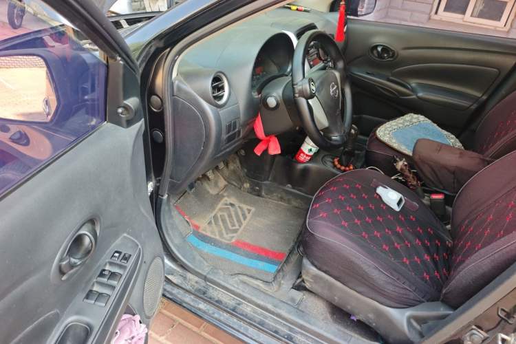 Used Nissan Sunny 2014 1.5XE Manual Comfort Edition Driver Seat