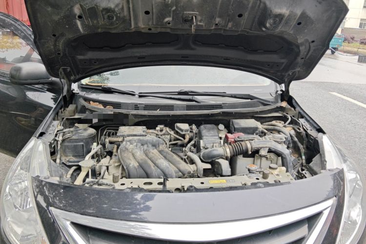 Used Nissan Sunny 2014 1.5XE Manual Elite Edition Engine Bay