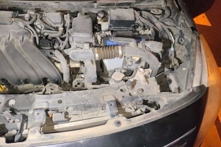 Used Nissan Sunny 2014 1.5XE Manual Comfort Edition Engine Bay Left