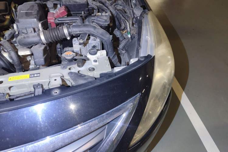 Used Nissan Sunny 2014 1.5XE CVT Elite Edition Engine Bay Left