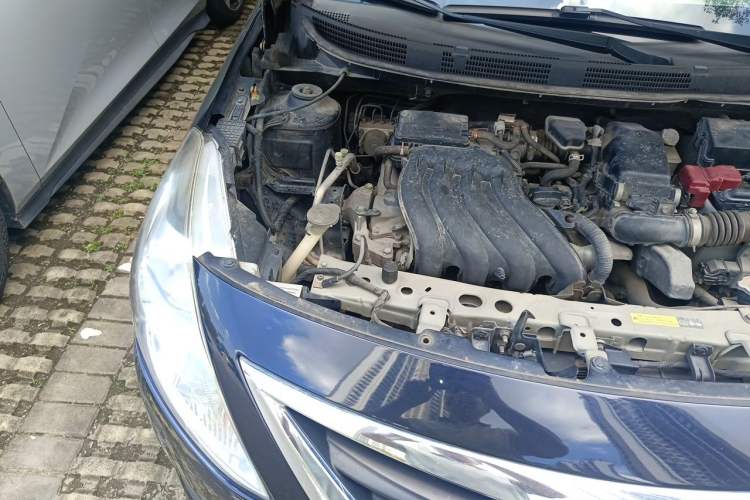Used Nissan Sunny 2014 1.5XE CVT Elite Edition Engine Bay Right