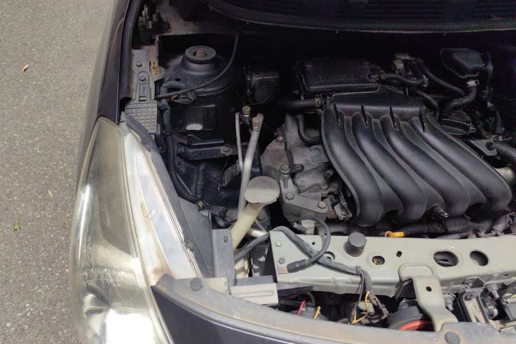 Used Nissan Sunny 2014 1.5XE CVT Elite Edition Engine Bay Right