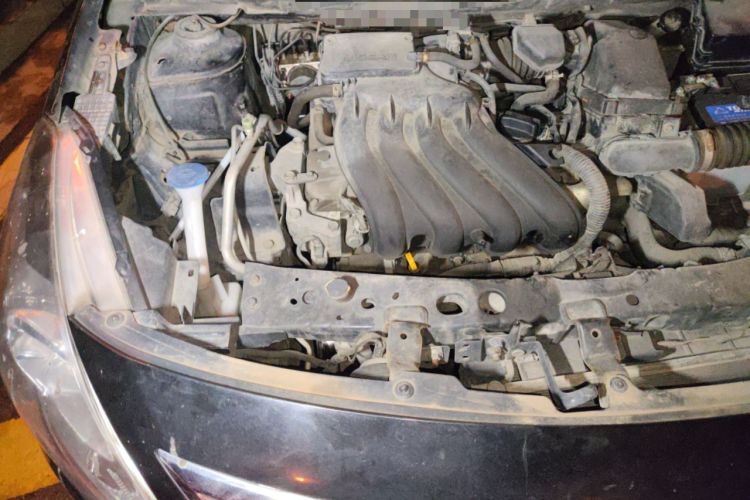 Used Nissan Sunny 2014 1.5XE Manual Comfort Edition Engine Bay Right