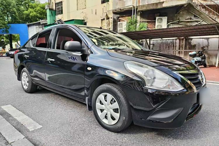 Used Nissan Sunny 2014 1.5XE CVT Comfort Edition Exterior 2