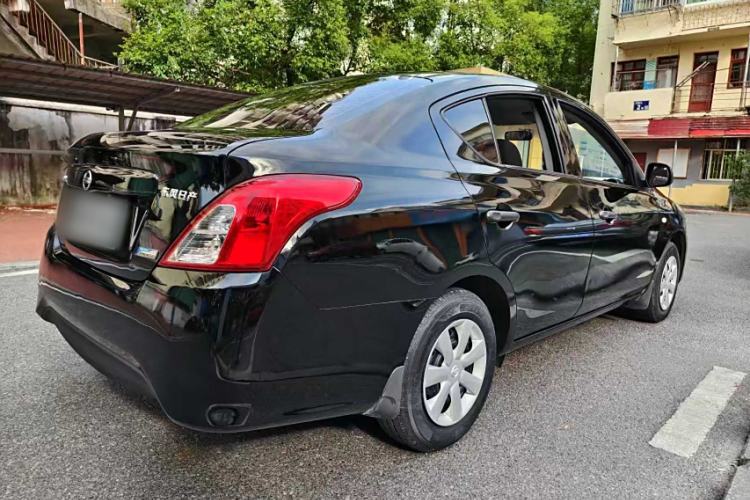 Used Nissan Sunny 2014 1.5XE CVT Comfort Edition Exterior 5