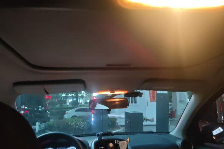 Used Nissan Sunny 2014 1.5XL Manual Deluxe Edition Headliner