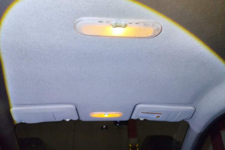 Used Nissan Sunny 2014 1.5XE CVT Elite Edition Headliner