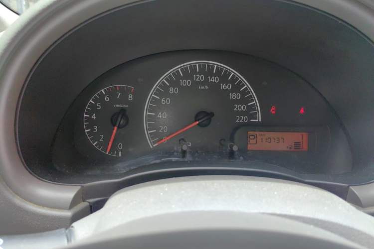 Used Nissan Sunny 2014 1.5XE CVT Elite Edition Instrument Cluster