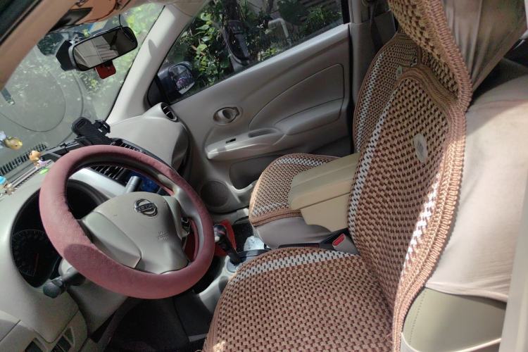 Used Nissan Sunny 2014 1.5XE CVT Elite Edition Left Front Seat