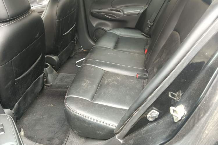 Used Nissan Sunny 2014 1.5XE CVT Elite Edition Left Rear Seat
