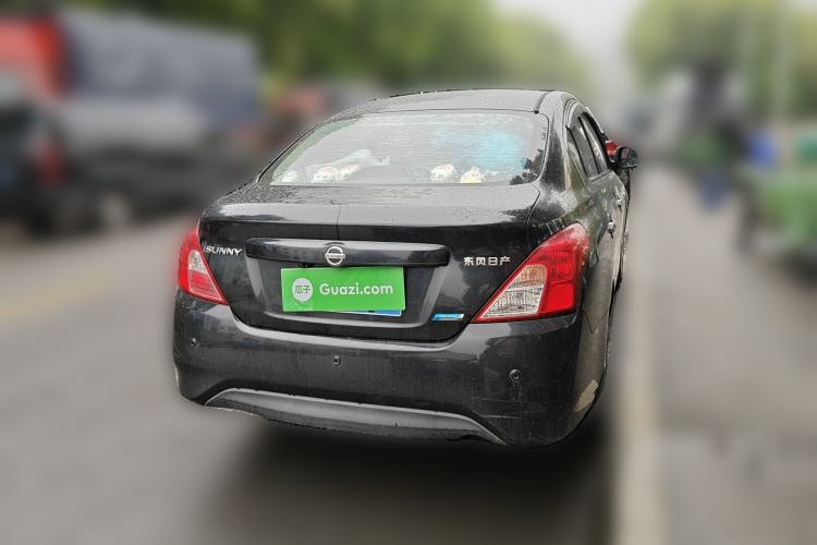 Used Nissan Sunny 2014 1.5XE Manual Elite Edition Rear Right 45 Deg