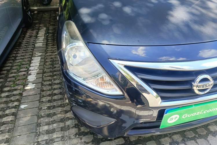 Used Nissan Sunny 2014 1.5XE CVT Elite Edition Right Front Headlight