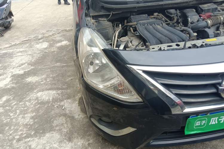 Used Nissan Sunny 2014 1.5XE CVT Elite Edition Right Front Headlight