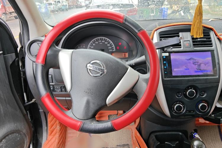 Used Nissan Sunny 2014 1.5XE Manual Elite Edition Steering Wheel